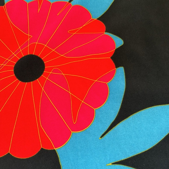 Loft ‘floral’ design skirt. Size 12. - Picture 4 of 7